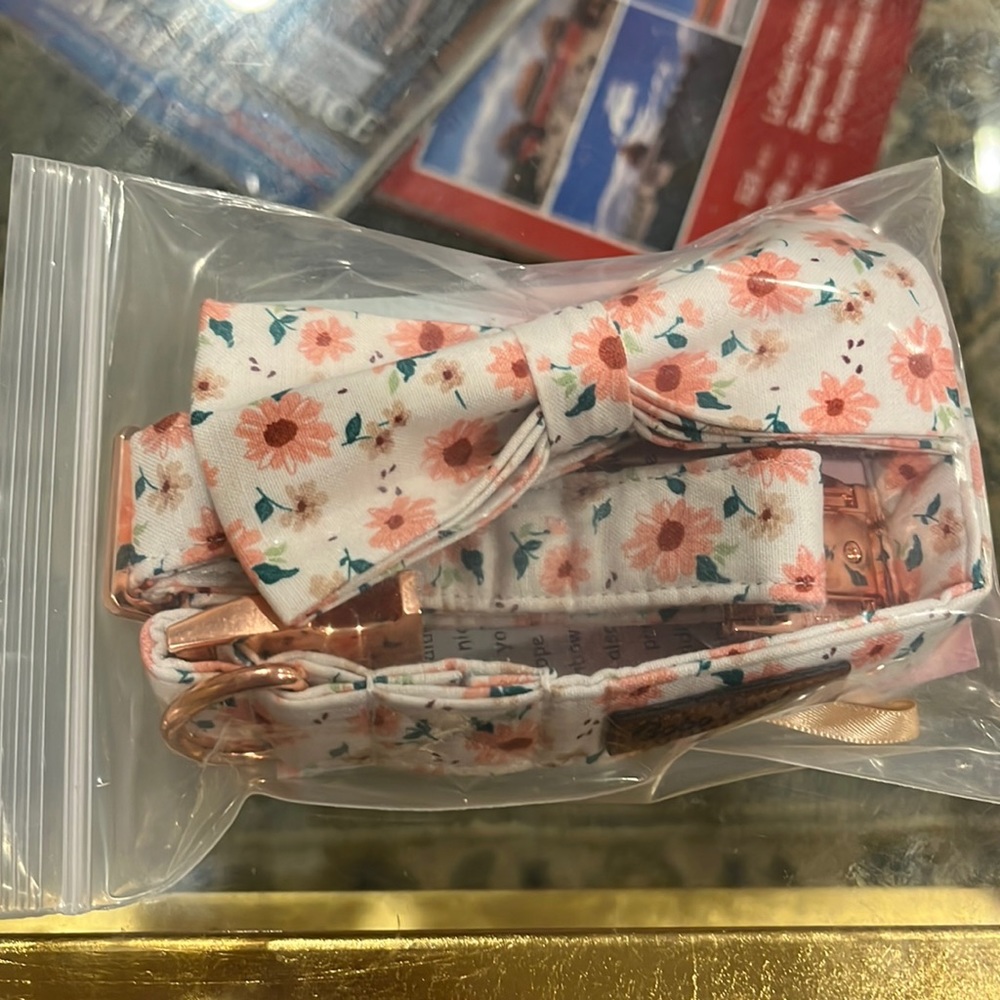 NWT Large Floral Dog bowtie